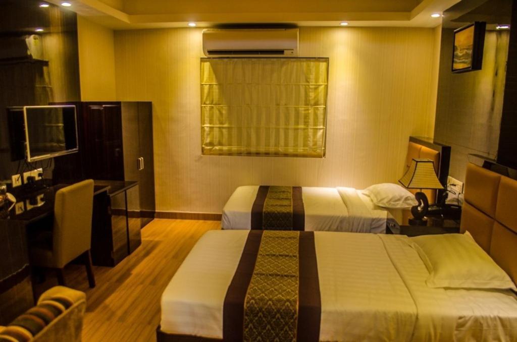 Hotel Comfotel Calcutta Exteriör bild
